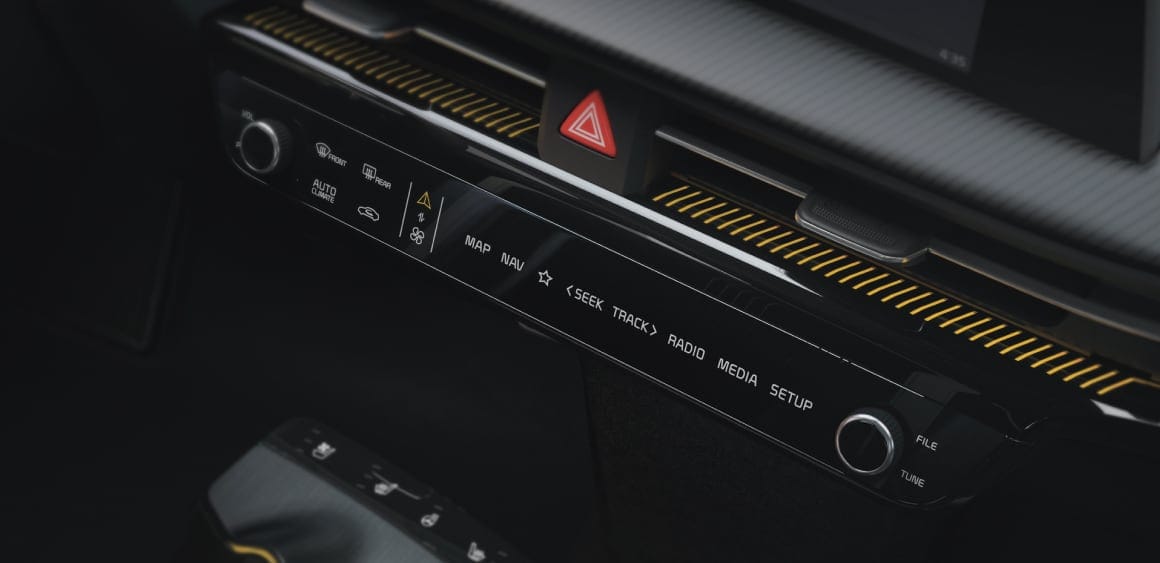 Heat pump with waste heat recycling