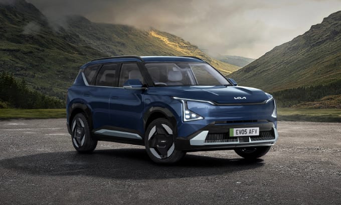 The robust, all-electric C-SUV