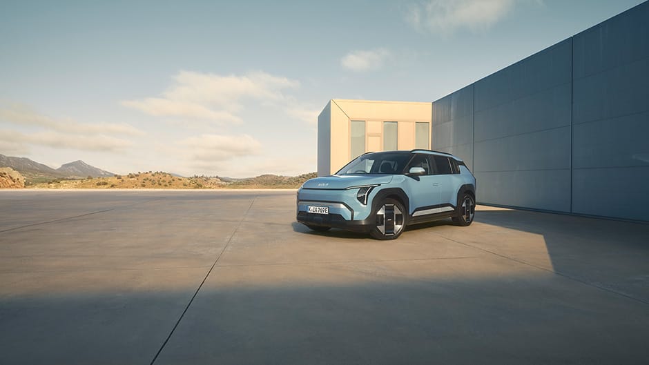 Kia EV3 in Frost Blue