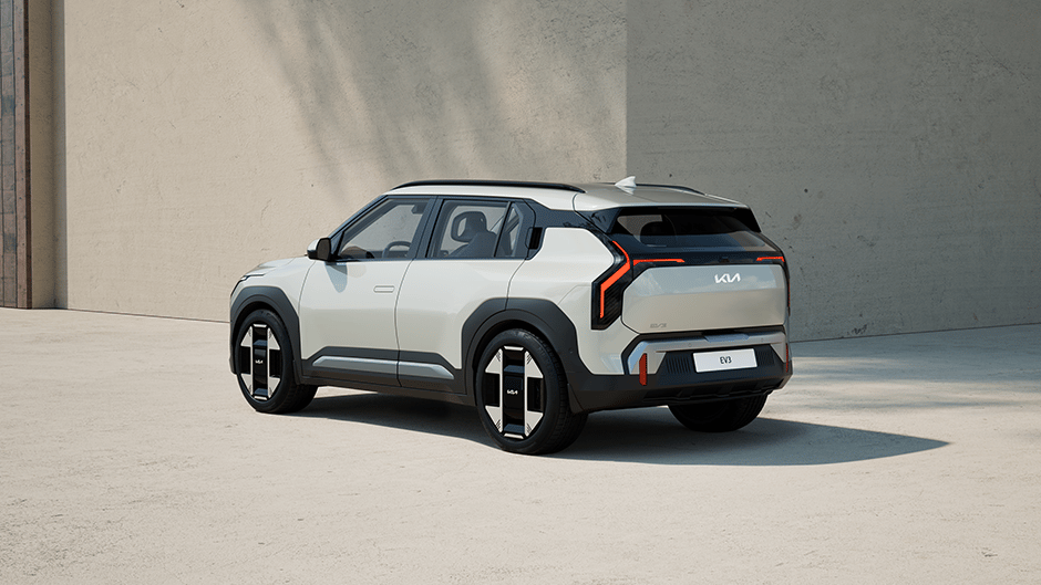 The Kia EV3 in White Pearl
