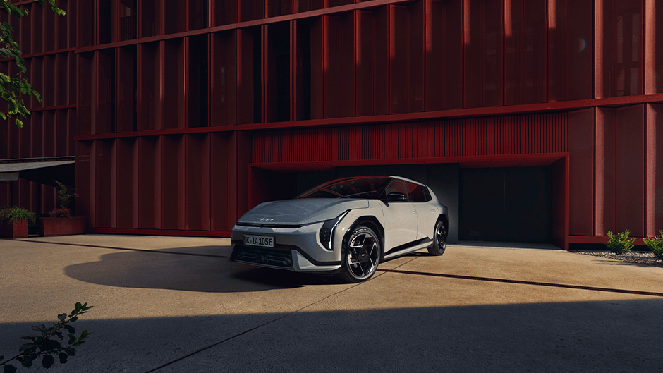 The Kia EV4 in Wolf Grey