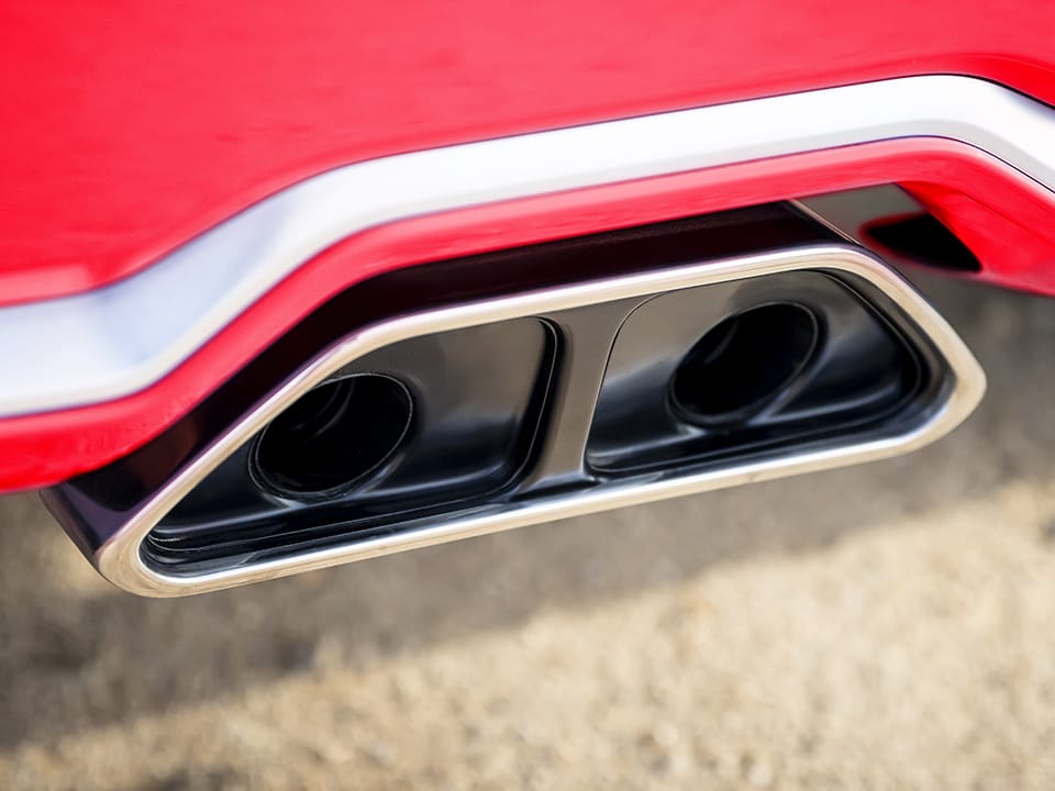 Escape con salida dual