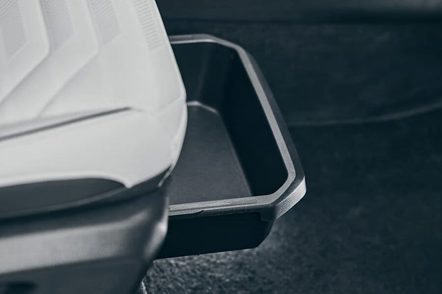 صندوق تخزين تحت كرسي الراكب الامامي