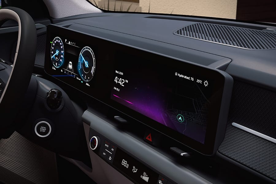 4.2 inch Cluster + 8 inch Audio Display