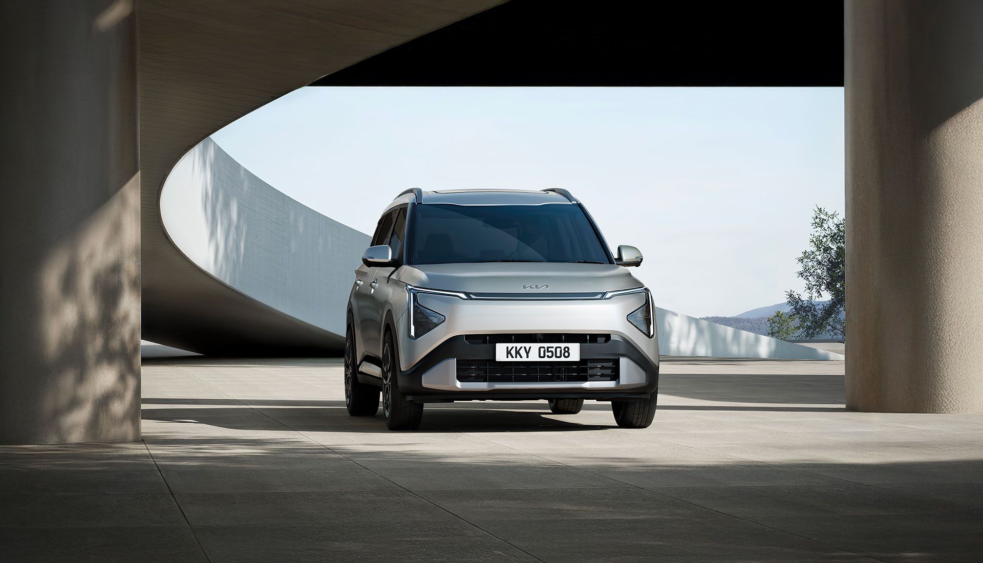 Kia Carens actualmente comercializado en Perú, imagen oficial de producto