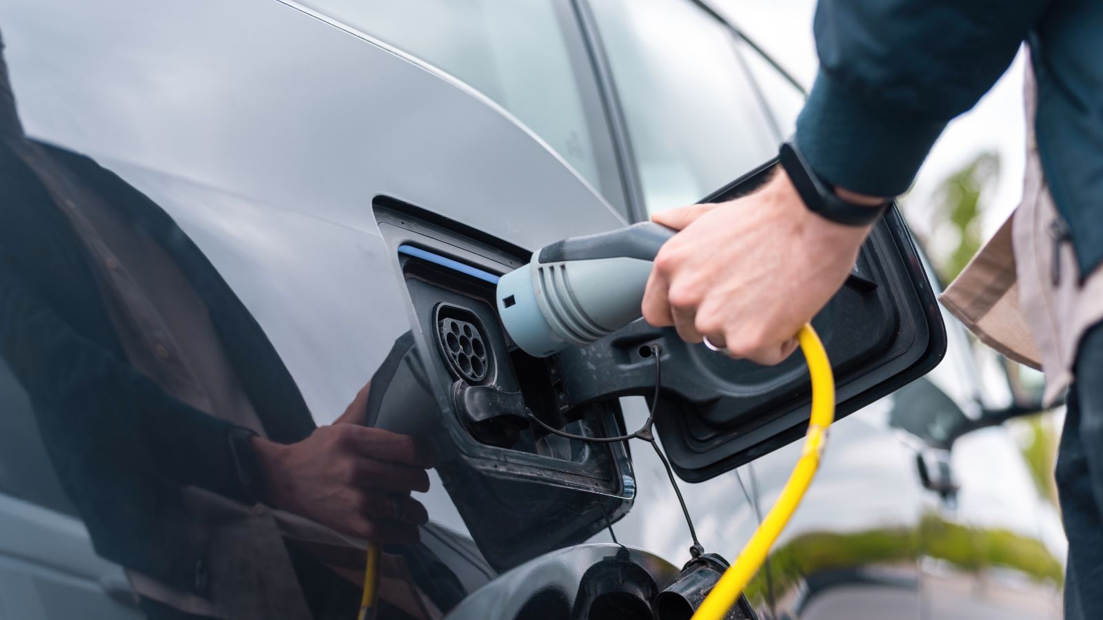Mantenimiento de un coche eléctrico vs. a gasolina