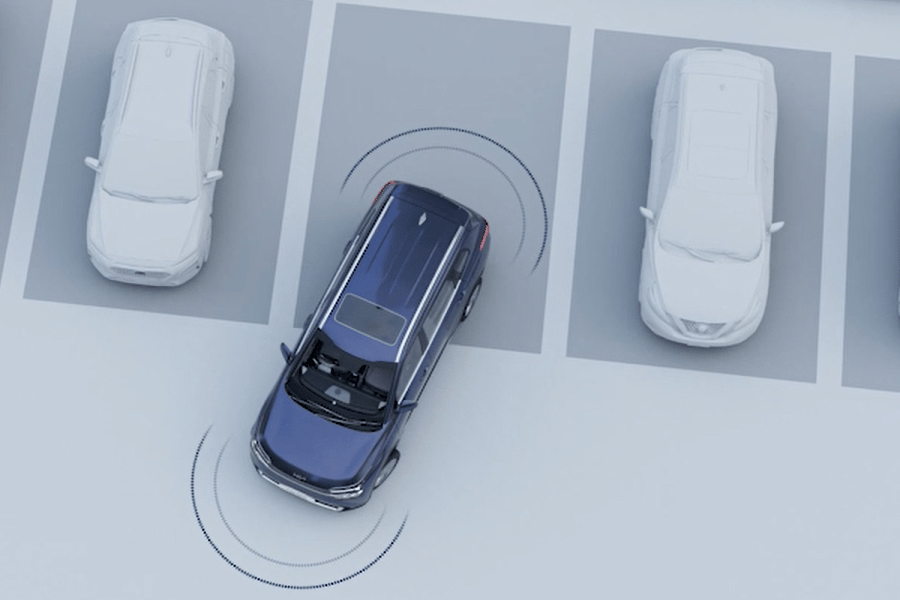 كاميرا للرؤية الخلفية مع تحذير مسافة الوقوف و حساسات (أمامية/خلفية) 