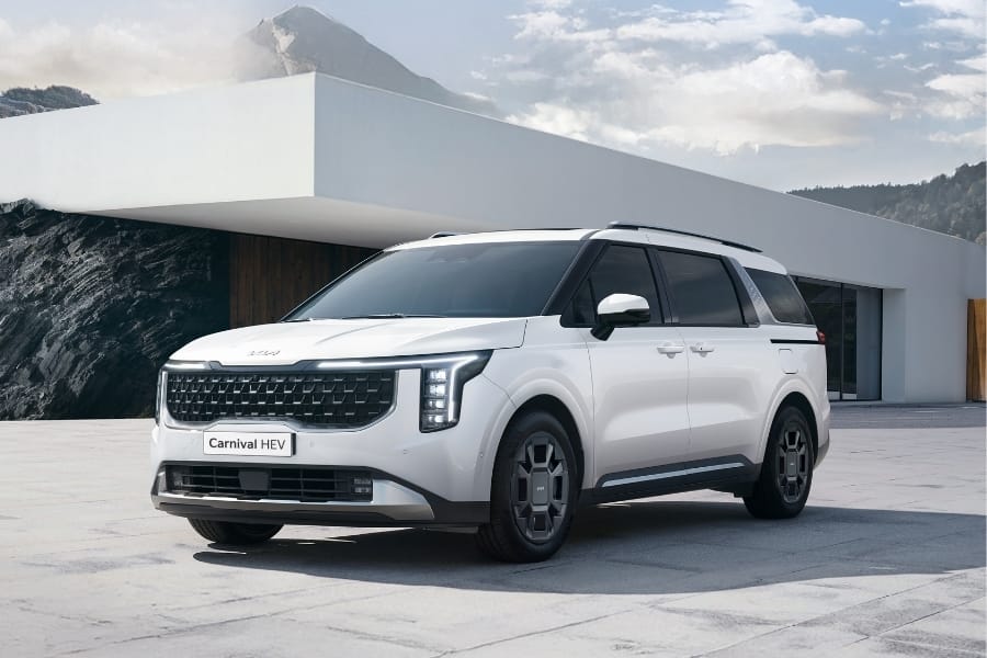 The new Kia Carnival HEV​