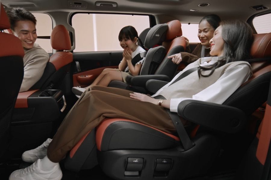 The new Kia Carnival HEV​