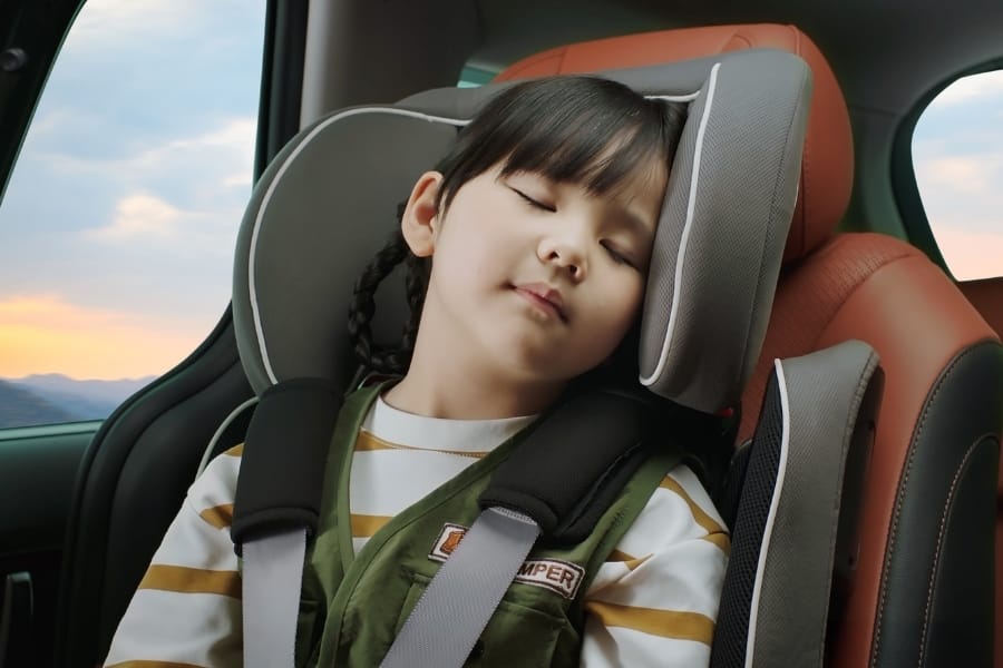 The new Kia Carnival HEV​