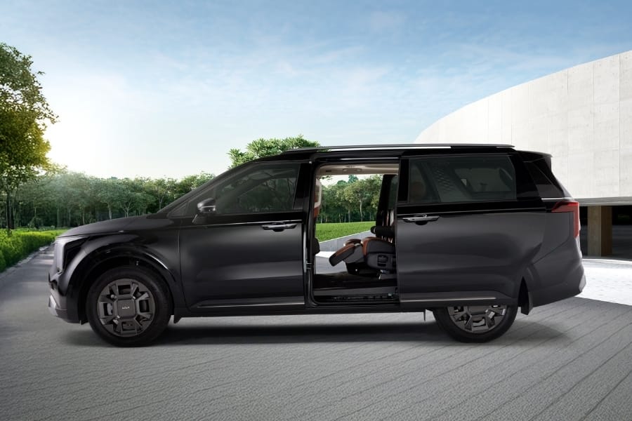 The new Kia Carnival HEV​