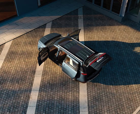 Carnival รถ MPV รถยนต์ครอบครัว 7 ที่นั่ง และ รถ 11 ที่นั่ง