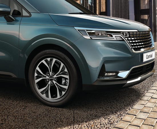 Carnival รถ MPV รถยนต์ครอบครัว 7 ที่นั่ง และ รถ 11 ที่นั่ง