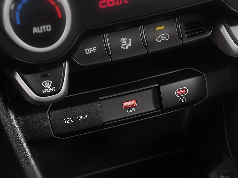 前座置物托盤 USB 充電器