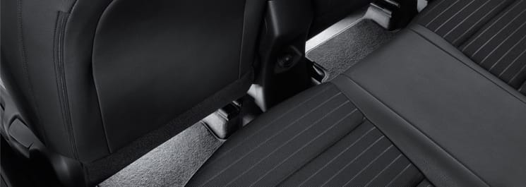 Підсвітка простору для ніг (білий, другий ряд)