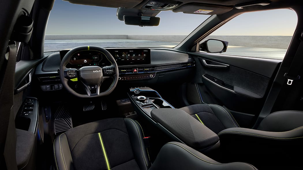https://www.kia.com/content/dam/kwp/kr/ko/vehicles/ev6-gt/25pe/gallery/image/asset/ev6-gt_gallery_image_dash.jpg