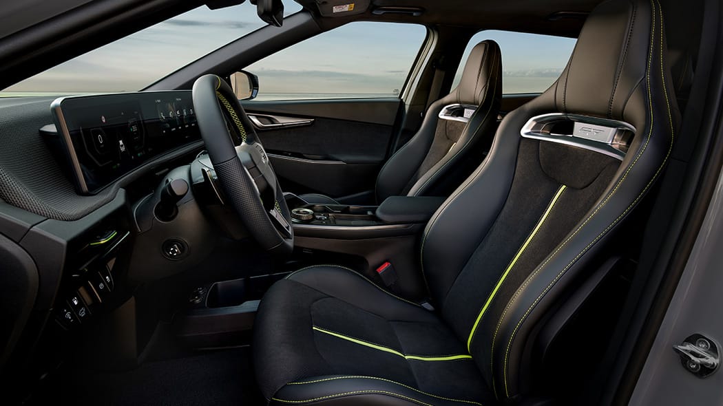 https://www.kia.com/content/dam/kwp/kr/ko/vehicles/ev6-gt/25pe/gallery/image/asset/ev6-gt_gallery_image_seat.jpg