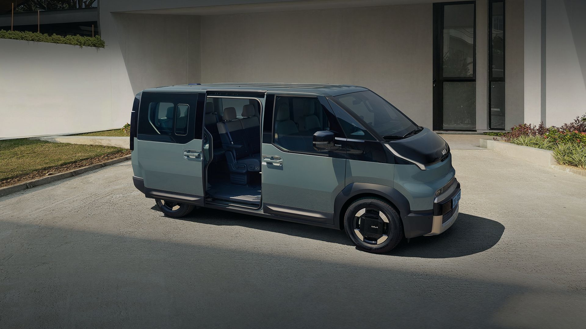 The Kia PV5 패신저