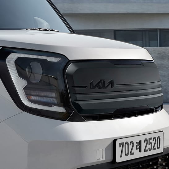 다크메탈 센터 가니쉬, 블랙 엠블럼