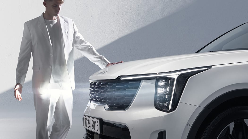 The 2027 Sorento 외관 전면 3/4 공식 이미지