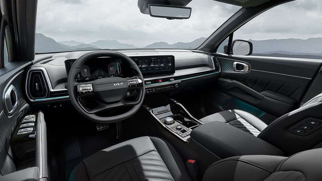 The 2027 Sorento 실내 대시보드 공식 이미지