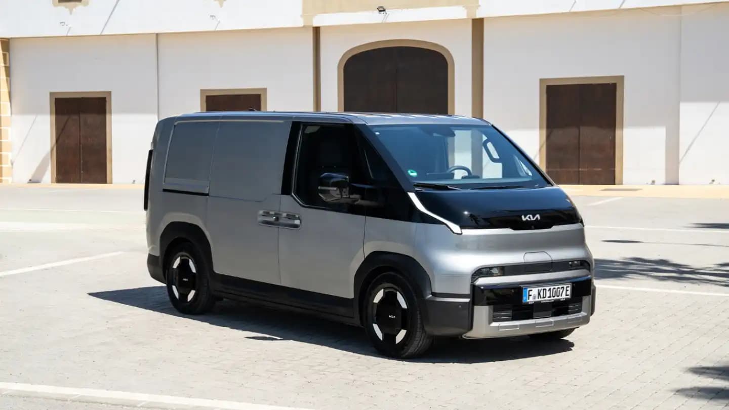 Kia「PV5」、欧州の安全性能評価で最高ランクを獲得