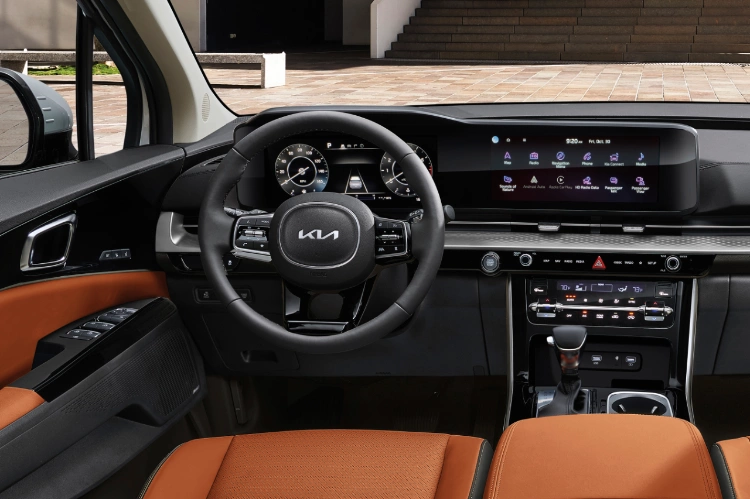 2023 Kia Carnival Interior Steering Wheel And Center Console Close-Up