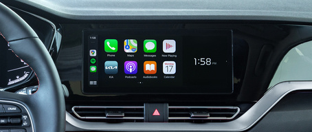 Funcionalidad Apple CarPlay inalámbrico en el interior del Kia Niro Hybrid 2022