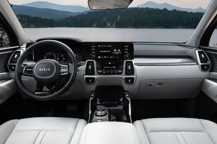 2022 Kia Sorento Hybrid Interior Dashboard