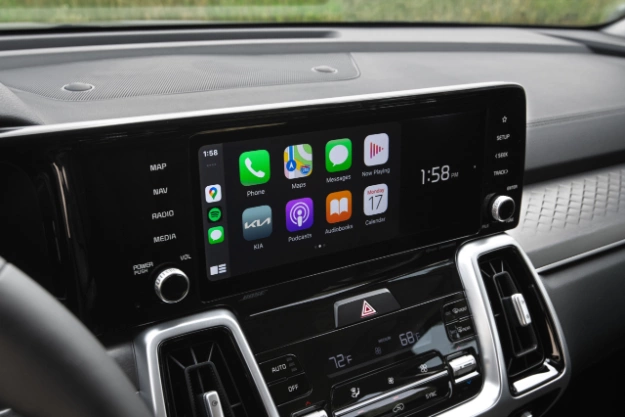 2023 Kia Sorento Hybrid Interior Touchscreen Display Close-Up
