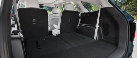 2022 Kia Sorento Plug-In Hybrid Interior Split-Folding Third-Row Seats