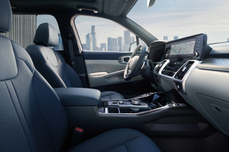 2023 Kia Sorento Plug-In Hybrid Interior Front Seats Side View