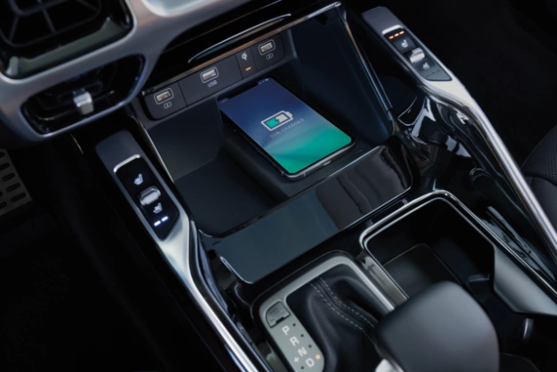 2023 Kia Sorento Plug-In Hybrid Interior Wireless Phone Charger