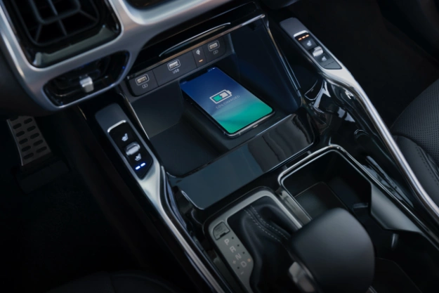 2022 Kia Sorento Interior Wireless Device Charging