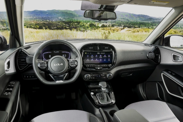2024 Kia Soul Driver Centric Front-Row With Infotainment System Full-View