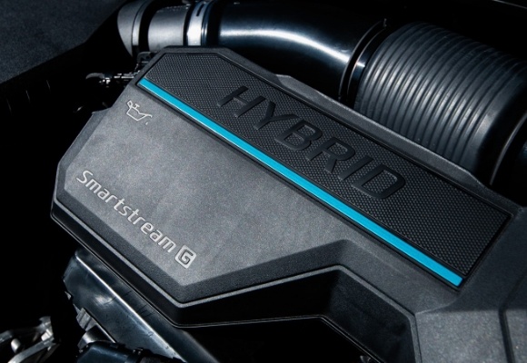 Kia Sportage Hybrid 2023 Motor turbocargado y batería de reserva