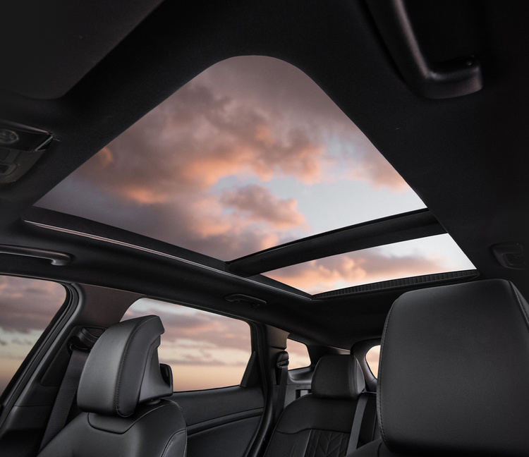 2023 Kia Sportage Plug-In Hybrid Interior Panoramic Sunroof Close-Up