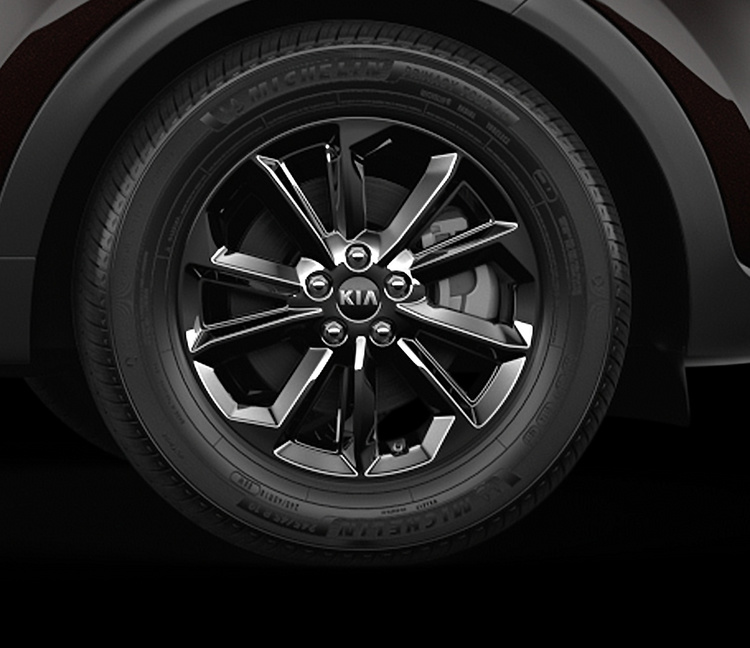 2022 Kia Sportage Wheel Close-Up