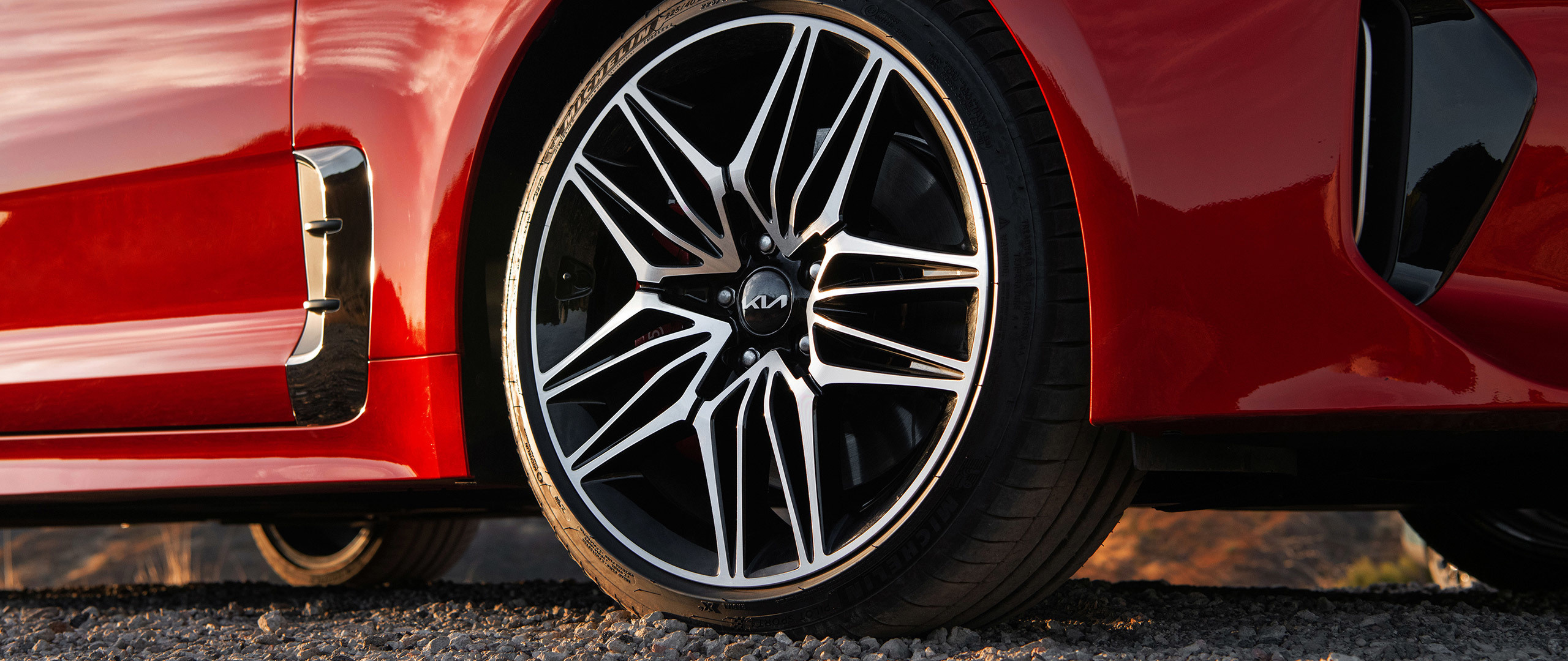 2023 Kia Stinger Alloy Wheels Close-Up