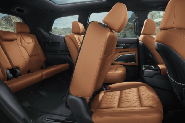 2023 Kia Telluride Interior Reclining Dual Captain Seats Side View
