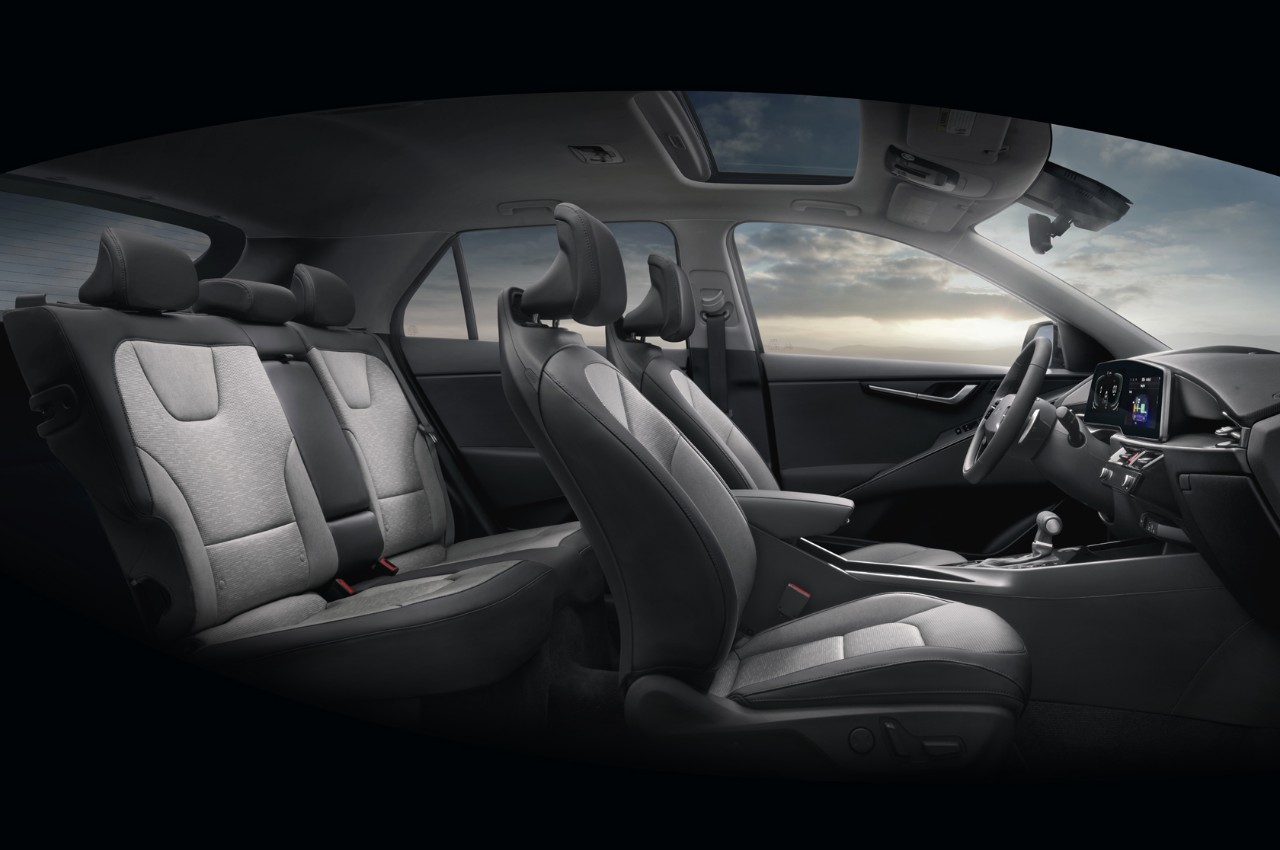 2023 Kia Niro Hybrid Interior Spacious Seating Side View